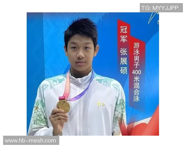 男子游泳明星突破极限再创辉煌 打破多项世界纪录成就传奇